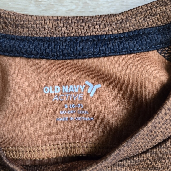 Old Navy Set of 2 Little Boy Small (6-7) EUC Short Sleeve T-shirts - Picture 9 of 10